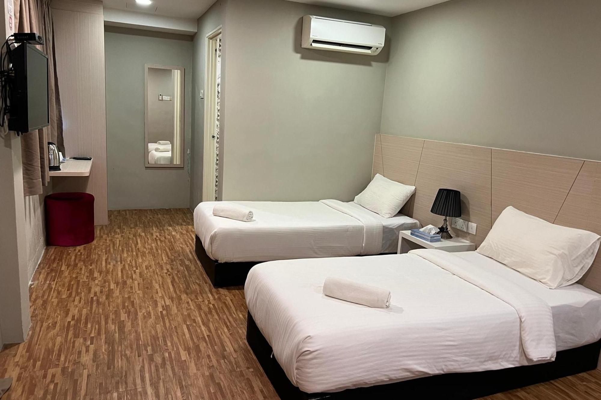 Princess Hotel Pontian Pontian Kecil Exterior foto